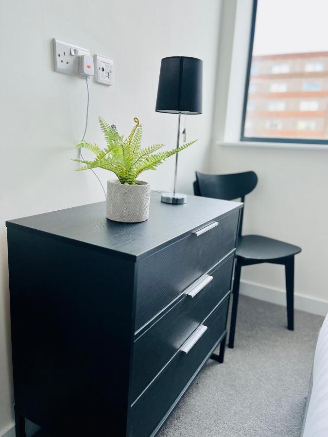 Fabulous One Bedroom Apartment Near Old Trafford Stadium Manchester Eksteriør bilde