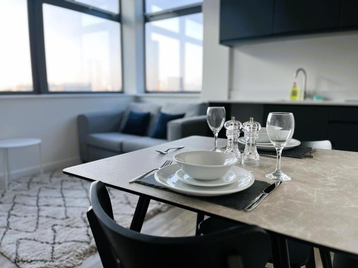 Fabulous One Bedroom Apartment Near Old Trafford Stadium Manchester Eksteriør bilde