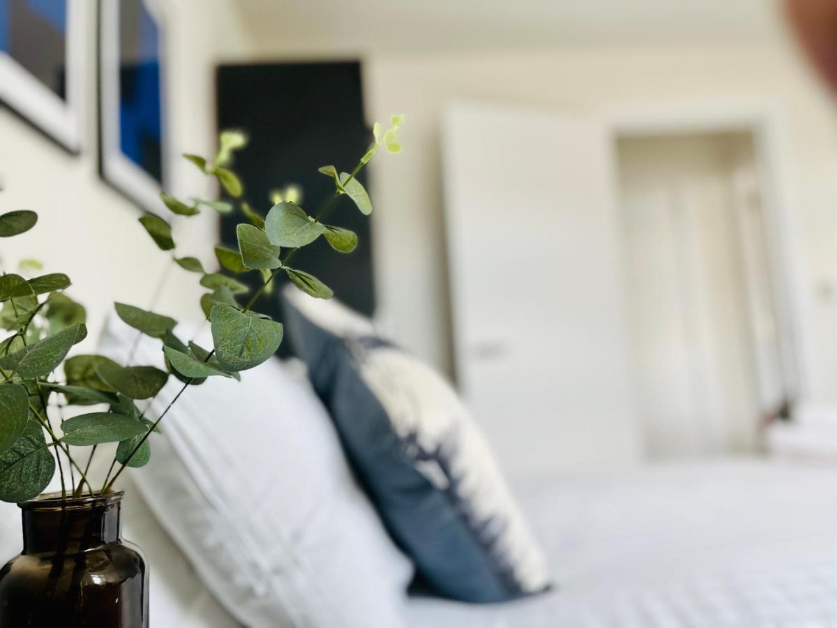Fabulous One Bedroom Apartment Near Old Trafford Stadium Manchester Eksteriør bilde
