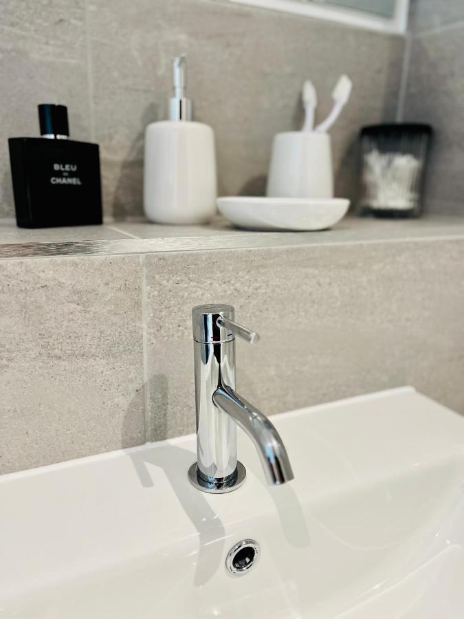 Fabulous One Bedroom Apartment Near Old Trafford Stadium Manchester Eksteriør bilde