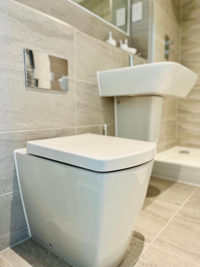 Fabulous One Bedroom Apartment Near Old Trafford Stadium Manchester Eksteriør bilde